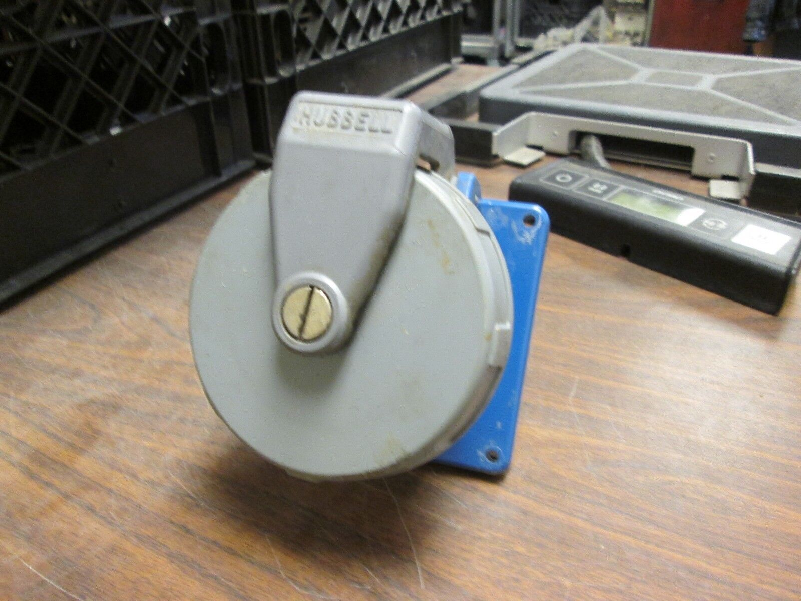 Hubbell Receptacle 460R9W 60A 250VAC 4W Used