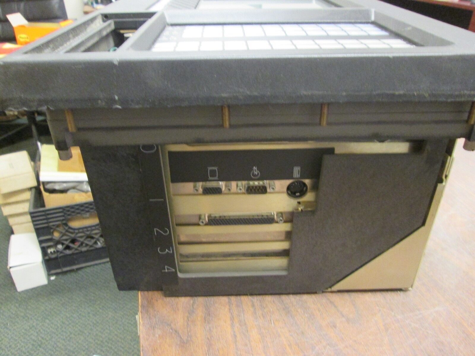 Allen-Bradley T70 Plant Floor Workstation 6170-BCCC1A1EBZZA 47-63Hz Used
