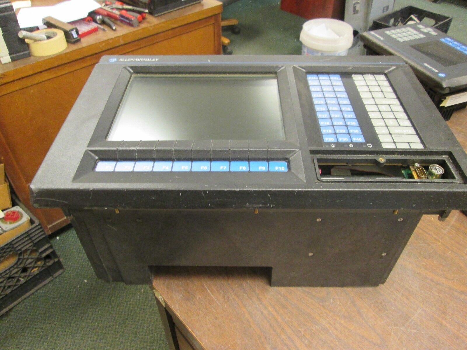 Allen-Bradley T70 Plant Floor Workstation 6170-BCCC1A1EBZZA 47-63Hz Used