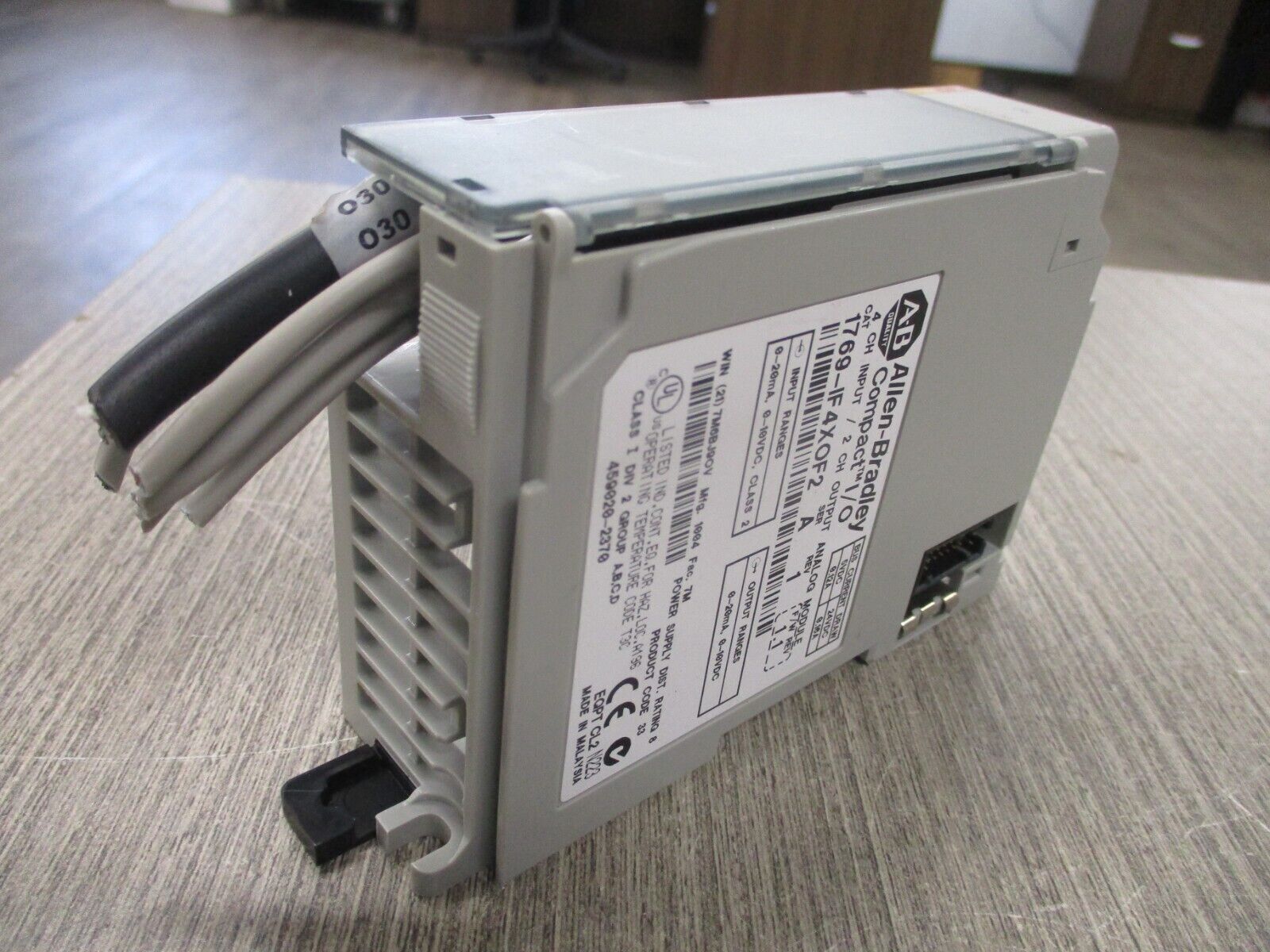 Allen-Bradley Compact I/O Analog I/O Module 1769-IF4X0F2 Ser. A Rev. 1 Used