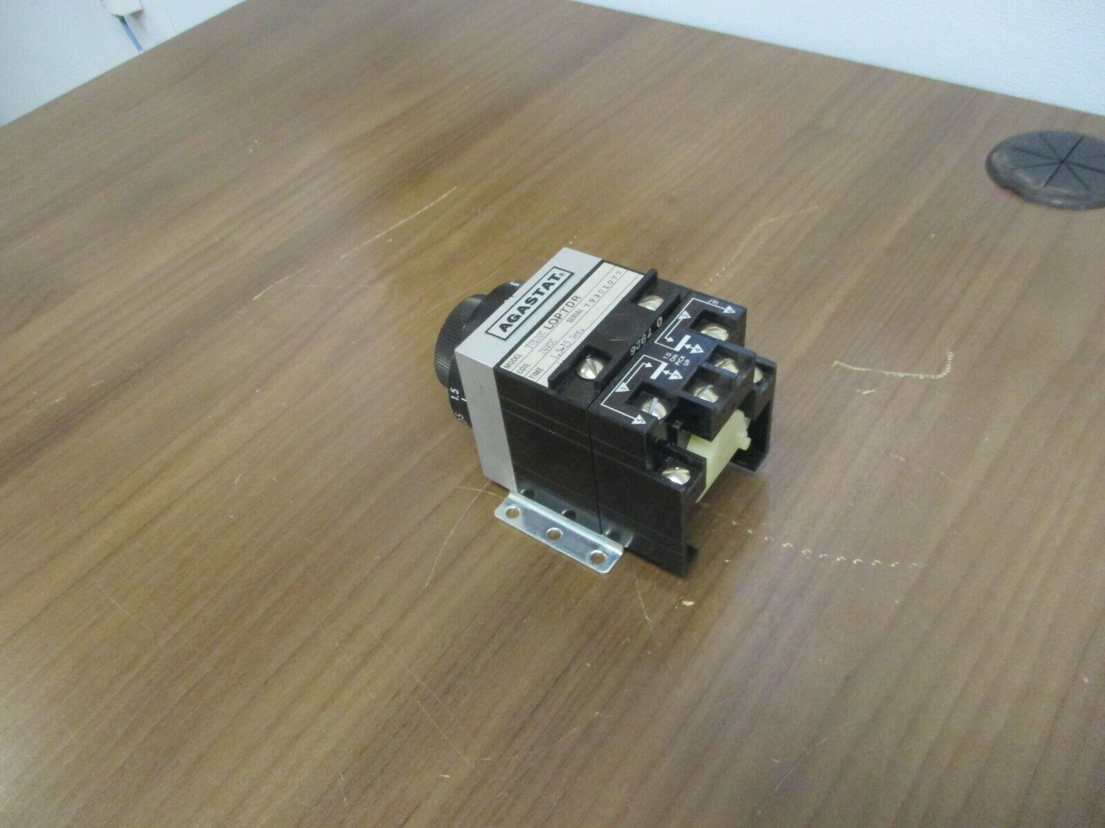 Agastat Timer 70120C 24VDC Coil Time: 1.5-15 sec Used