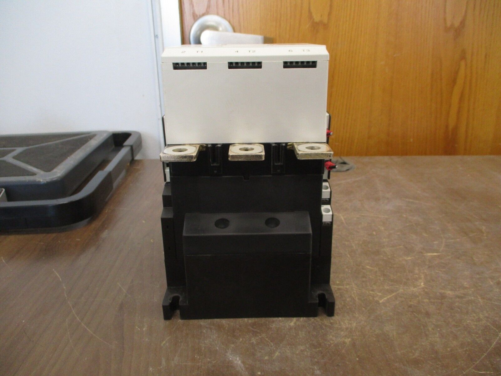 Eaton Contactor DIL M185 XTCE185L 24-48VDC Coil 225A 600V Used