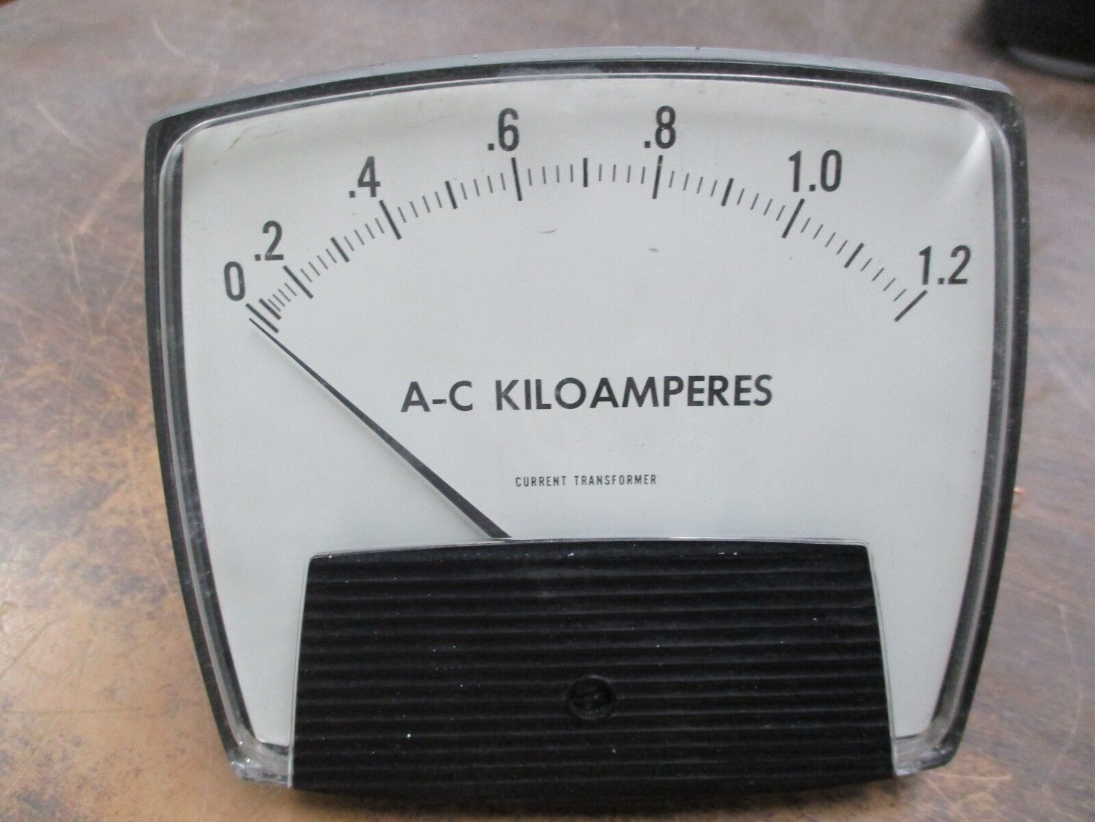GE AC Ammeter 50-250440LSVB1 Range: 0-1.2KA Used