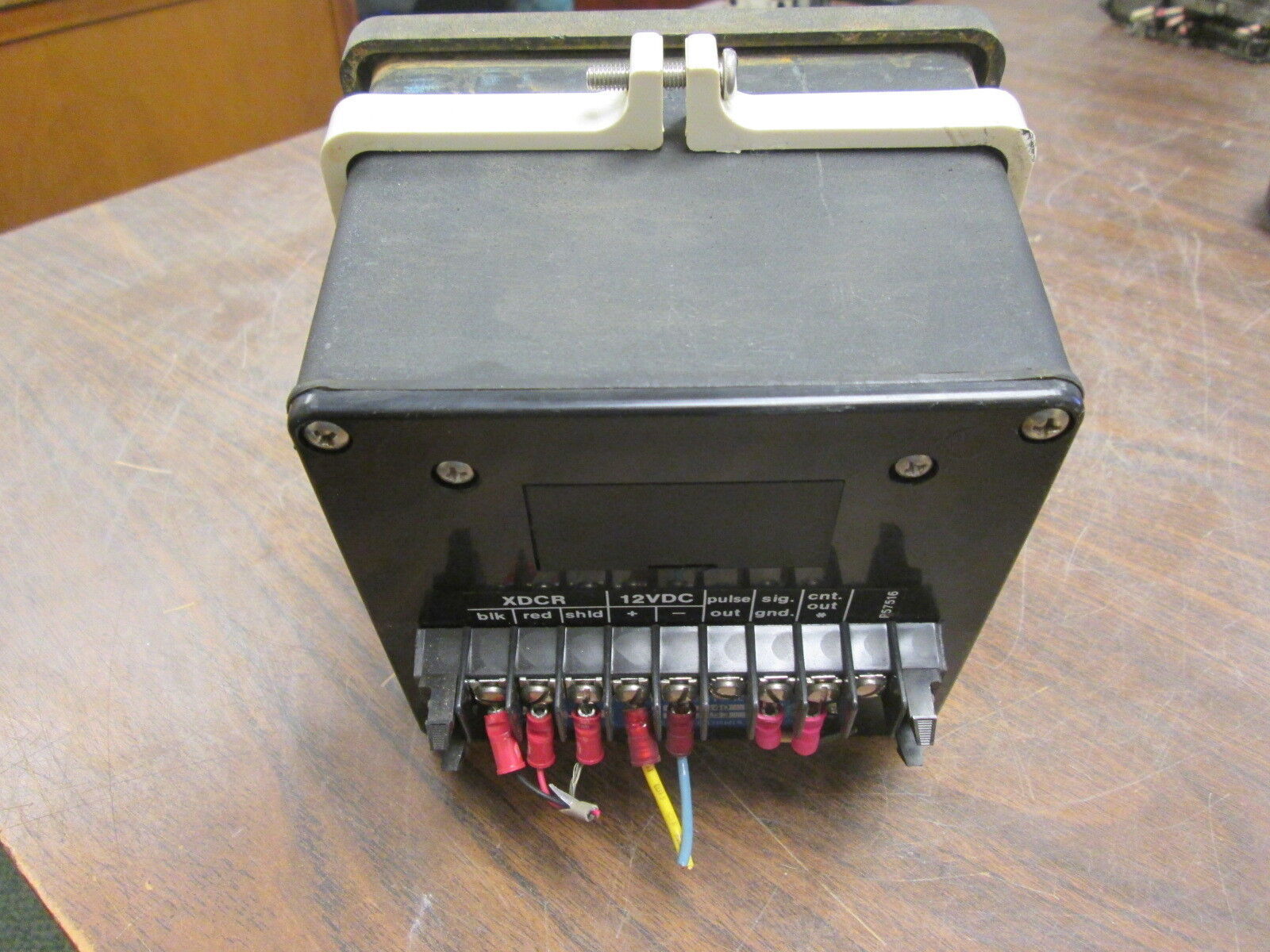 Signet Scientific Accum-U-Flo Meter P57540 12VDC Used