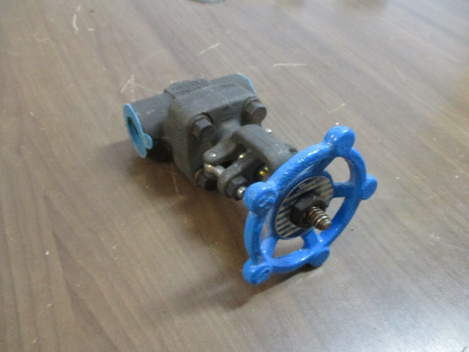 Sharpe Gate Valve 34834 Size: 3/4" 1975PSI @ 100° F Used