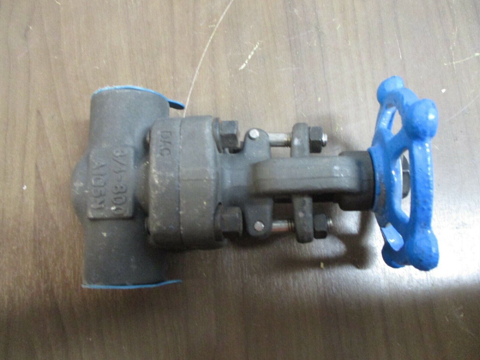 Sharpe Gate Valve 34834 Size: 3/4" 1975PSI @ 100° F Used