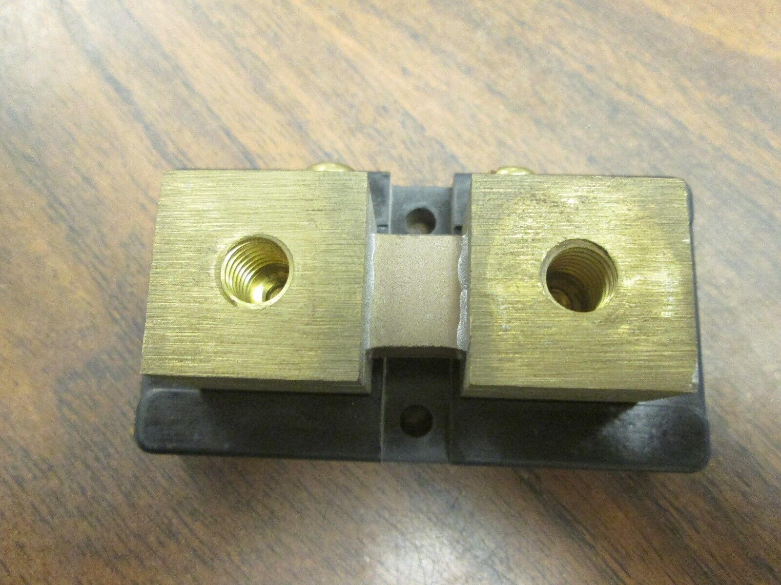 Deltec DC Shunt KB 2 94 200A 50MV Used