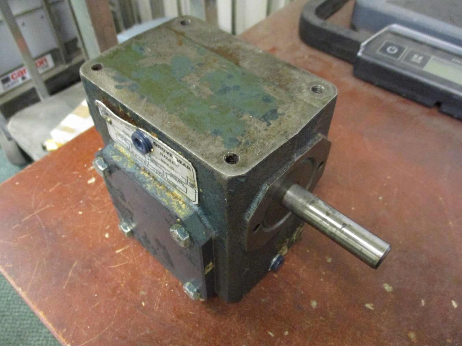 Grove Gear Reducer (SP)VH218-4 Ratio 20:1 0.814HP In Used
