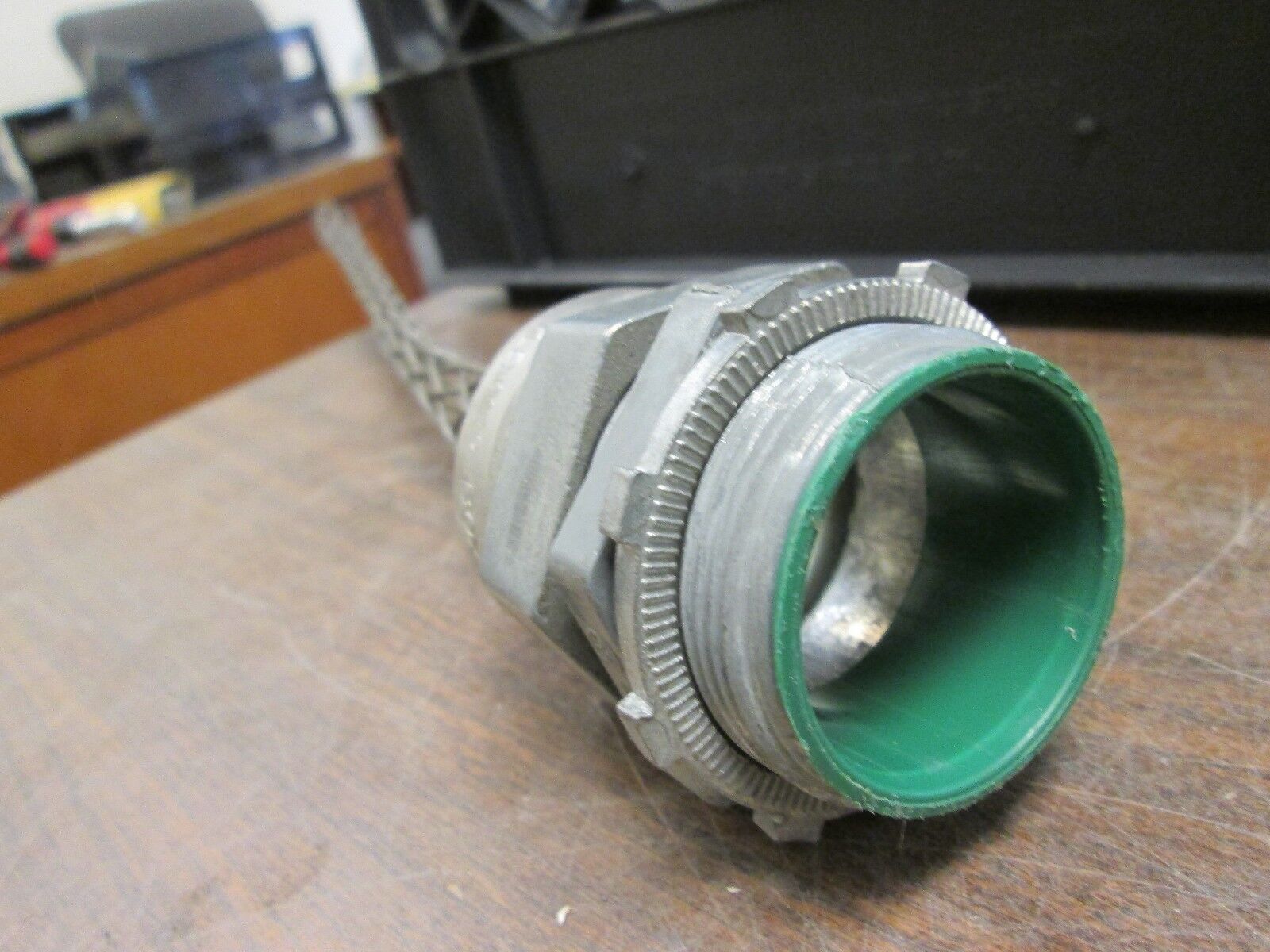 Flexcor Kellems Grip BOX120 27E Used