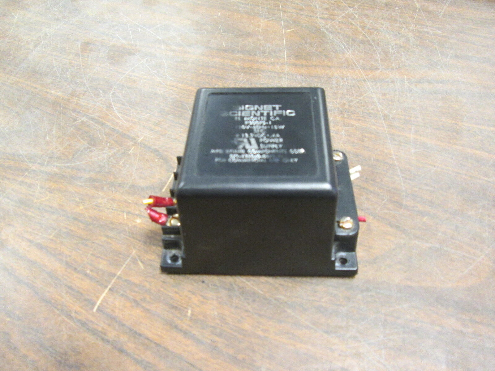 Signet Scientific Power Supply P30075-1 Input:120V 60Hz 15W Output:13.2VDC 0.4A