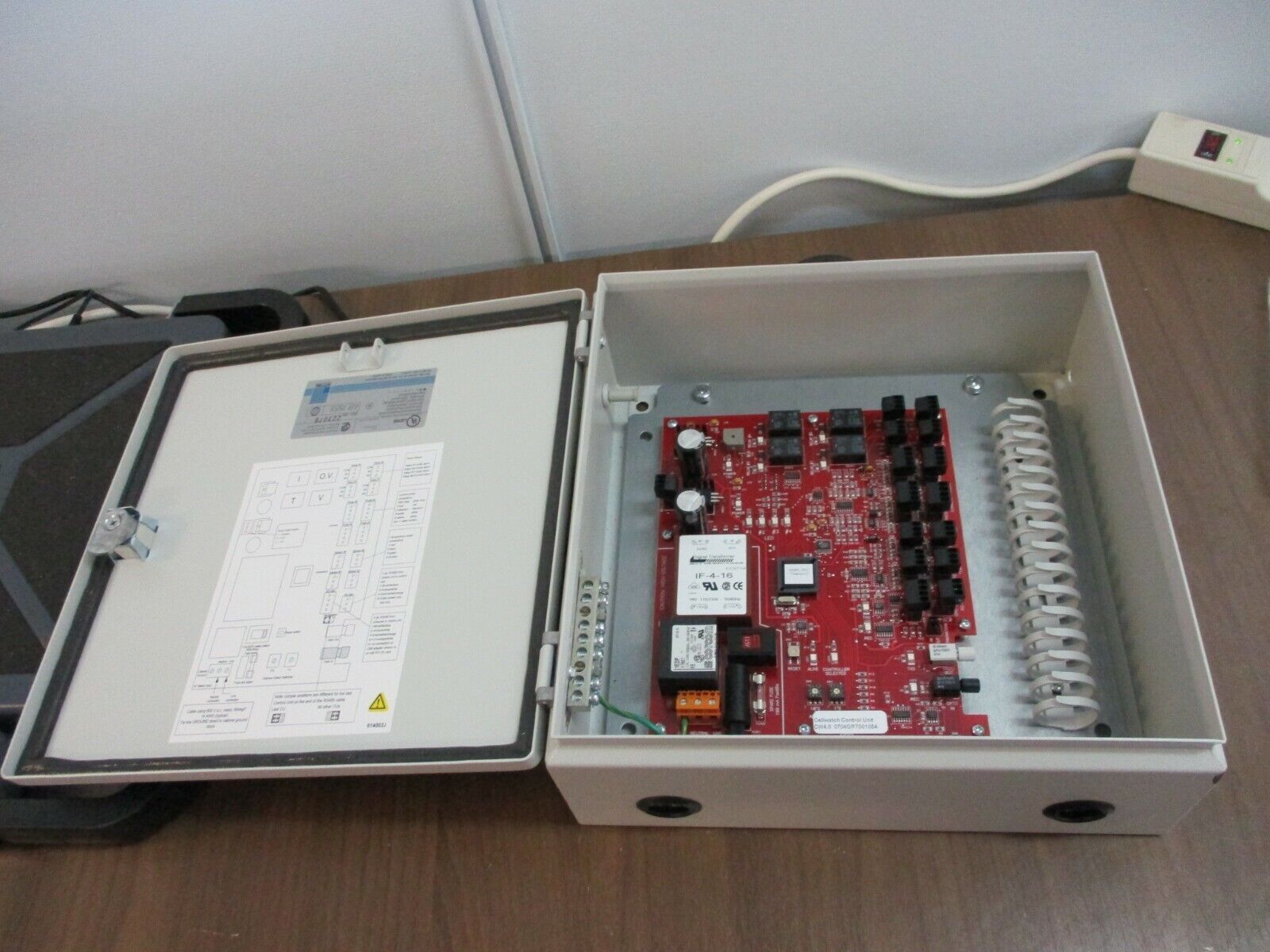 Rittal Nema 4 Enclosure EB 1555 Size: 300x300x120mm New Surplus