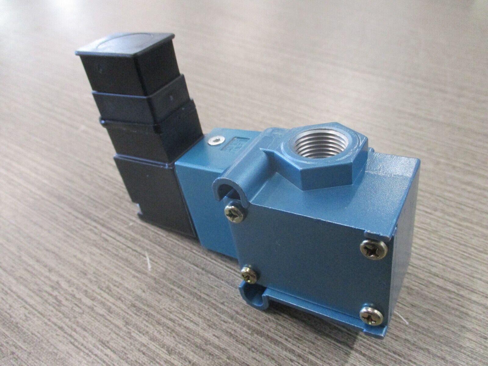 MAC Solenoid Valve 55B-12-PI-87JM New Surplus