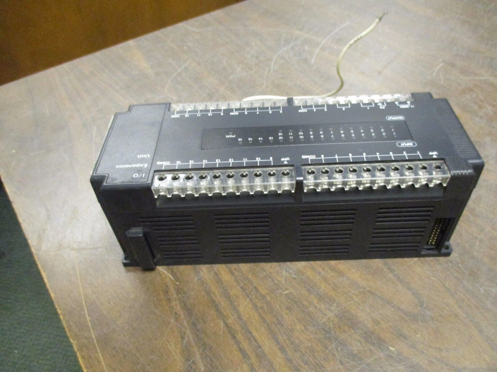 GE Fanuc I/O Expansion Unit IC620EDR128B Input: 24VDC 8.5mA Used