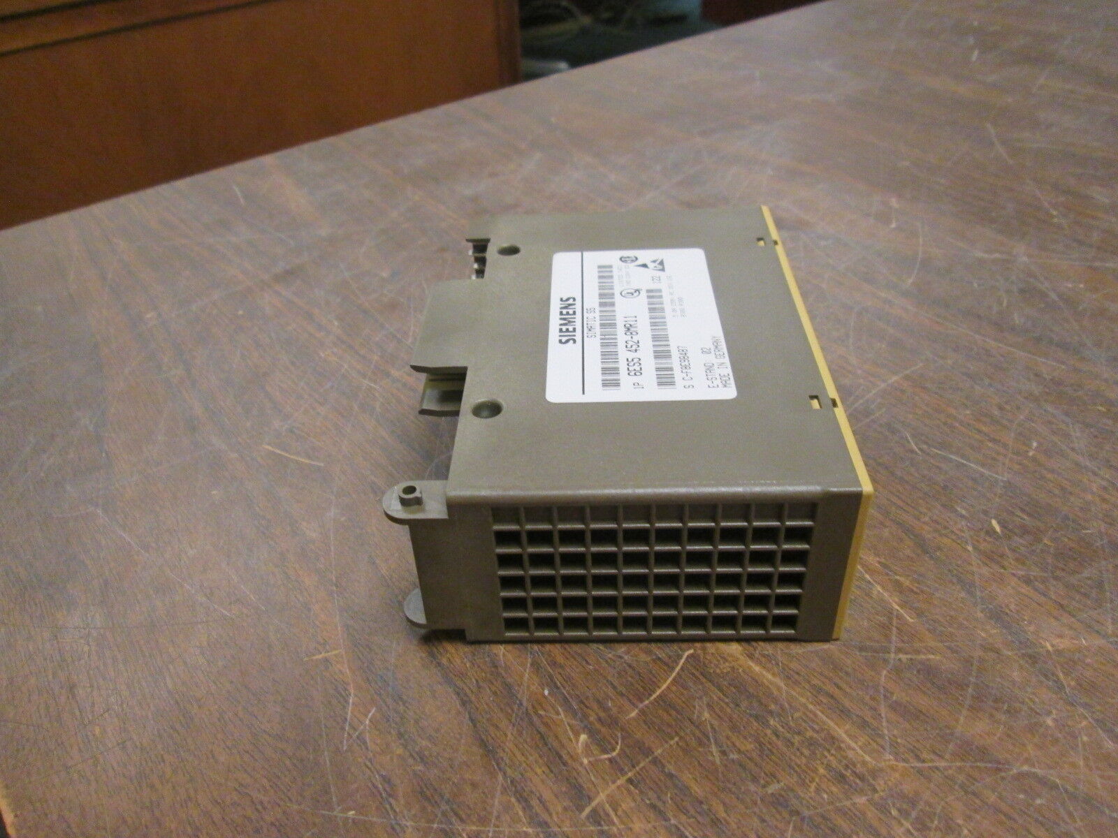 Siemens Simatic S5 Relay Output Module 6ES5 452-8MR11 4x30VDC/230VAC Used
