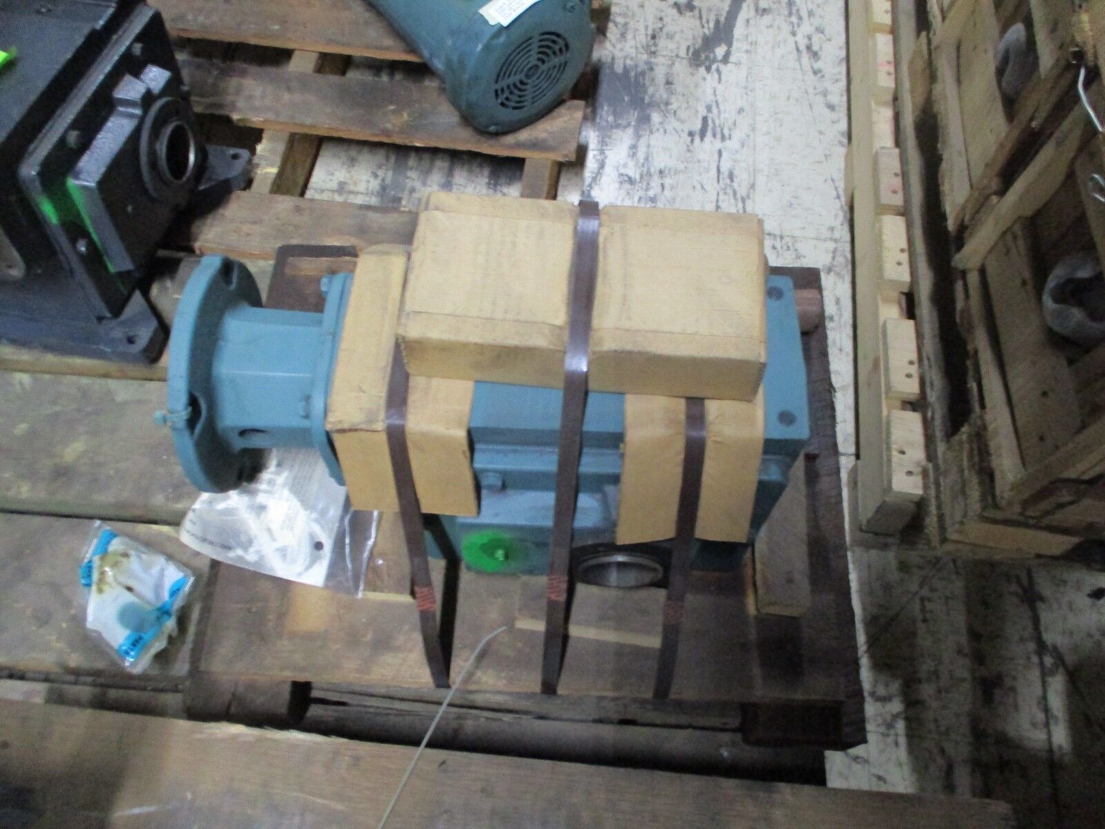 Dodge Reducer C282T200N140 Ratio: 200 1800RPM In New Surplus