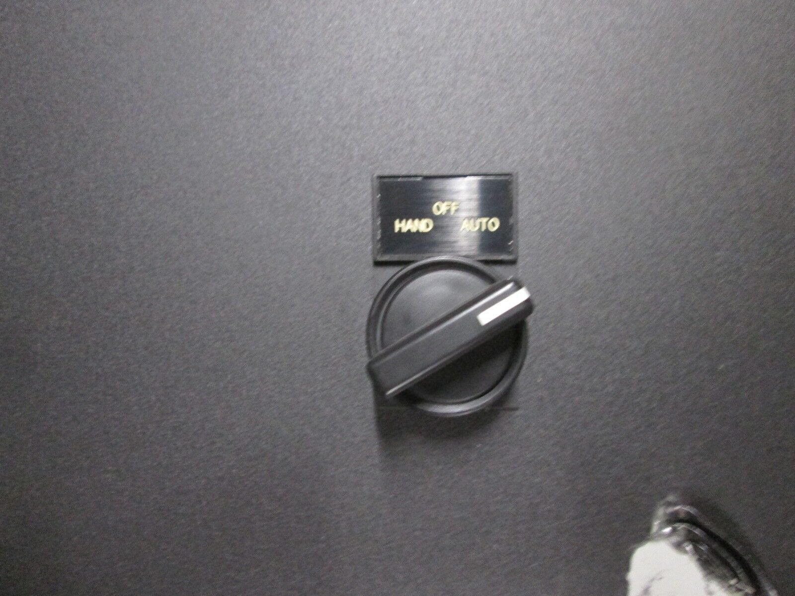 Allen-Bradley 1336 Plus AC Drive w/ Bypass 1336S-B040-AN-EN-L6 40HP 3Ph Used