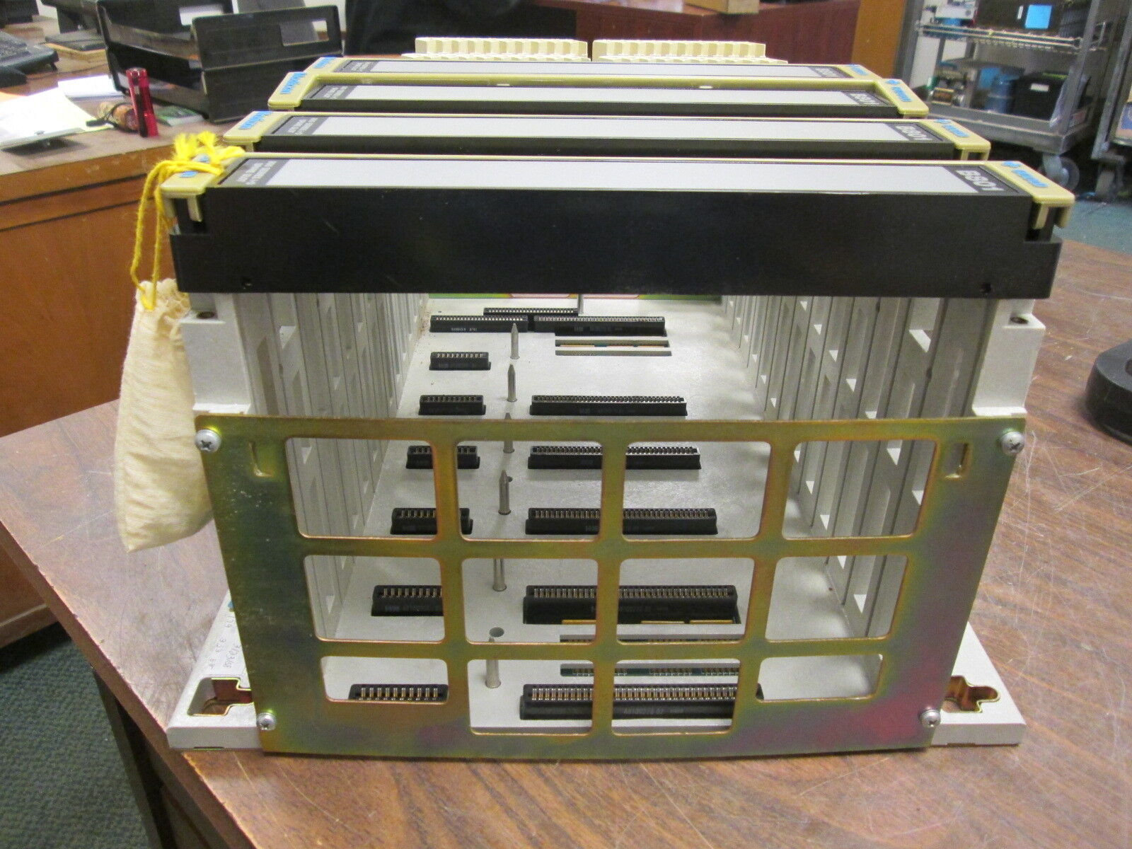 Gould Model AS-H819-209 PLC Rack AS-9534-002 7-Slot Used