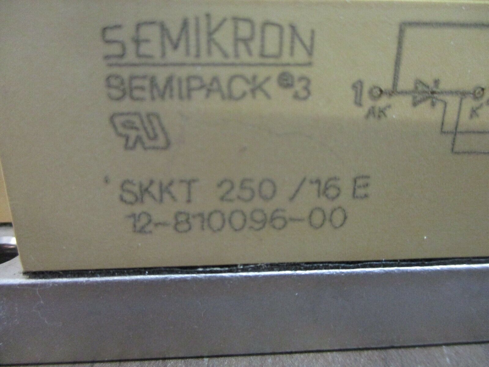 SemiKron SKKT 250/16E Semipack 3 Power Module 12-810096-00 Used