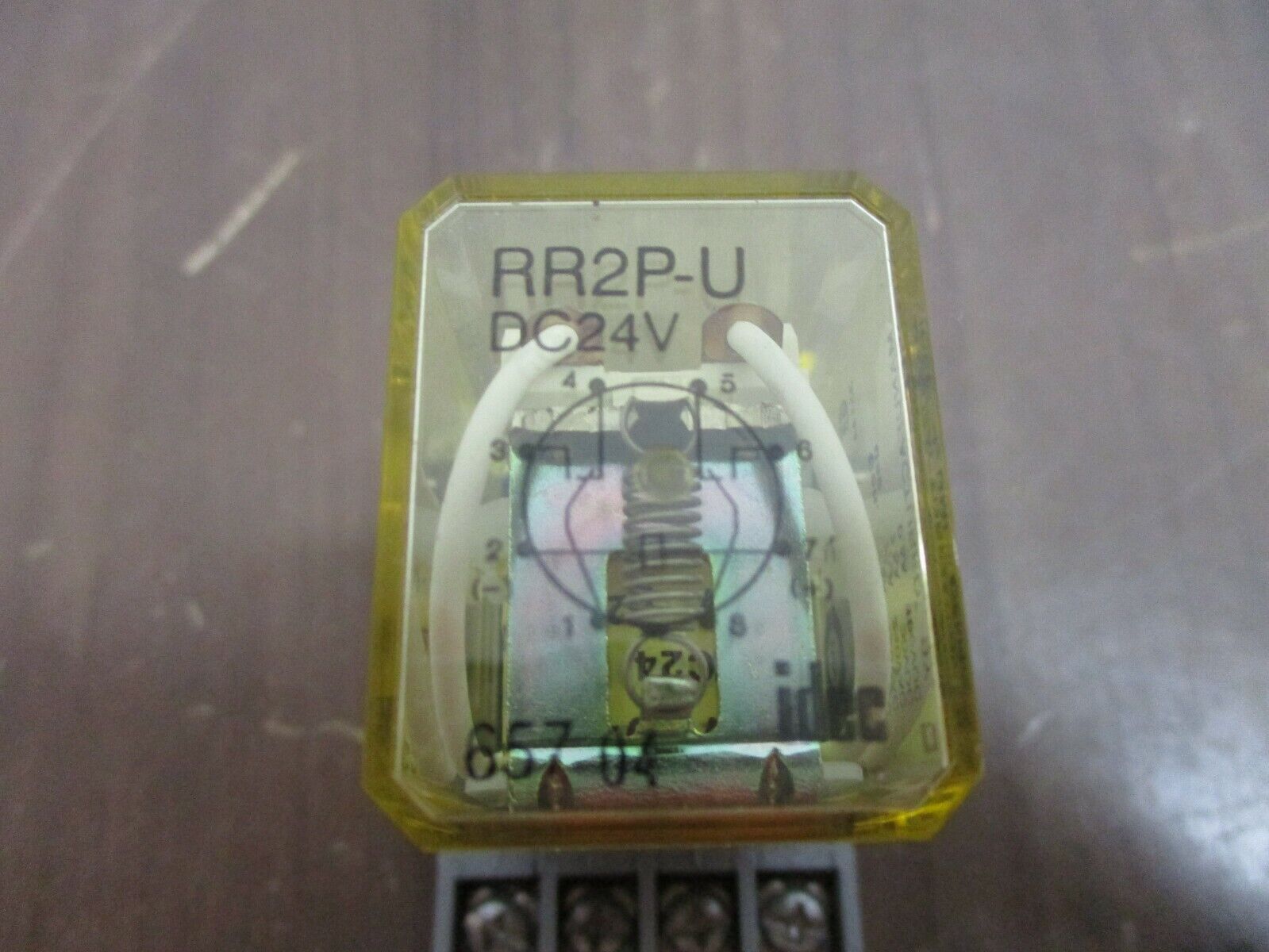 Idec Relay RR2P-U 24VDC w/ Base *Lot of 2* Used
