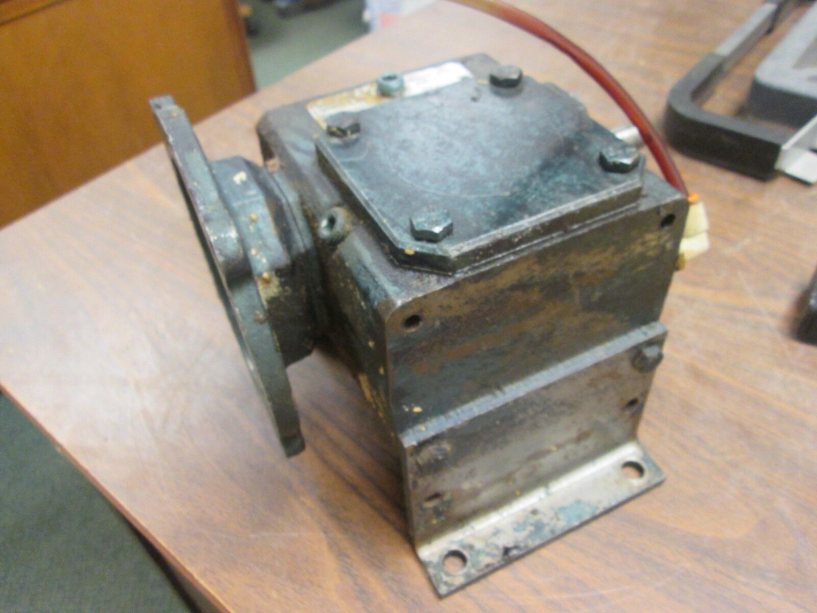 Grove Gear Flexaline Reducer VHMQ218-3A Ratio 30:1 0.597 HP IN Used