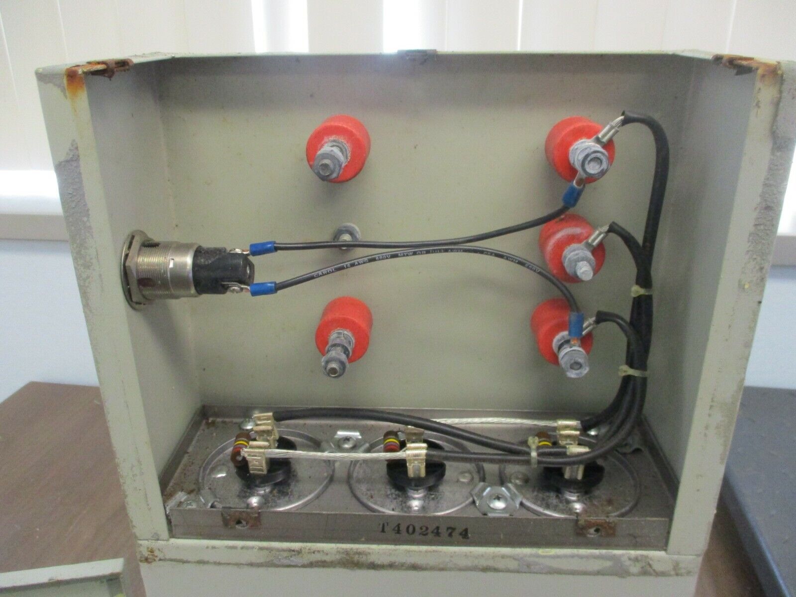 GE Dielektrol Capacitor 65L301NB1 5kVAR 240V 60Hz 3Ph *No Fuses* Used