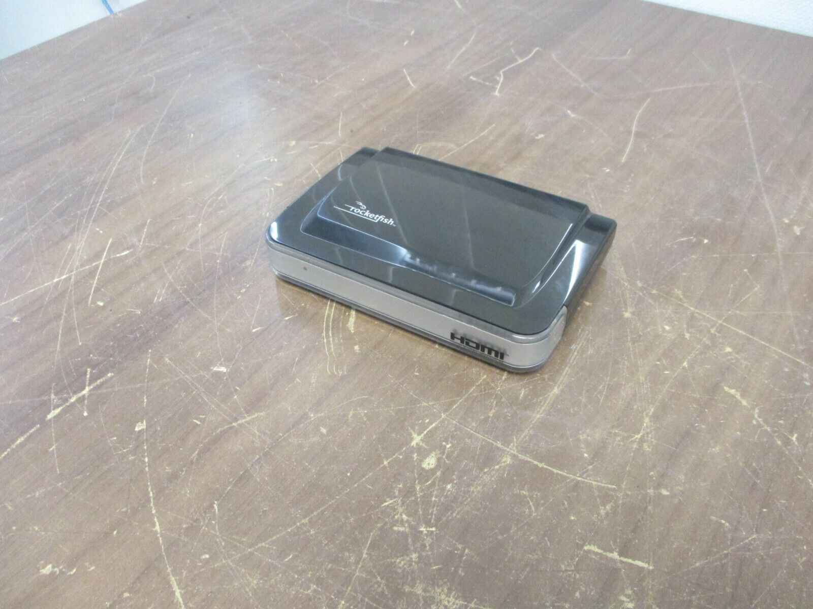 Rocketfish HDMI Splitter RF-G1182 1 In 2 Out Power: 5V, 1A Used