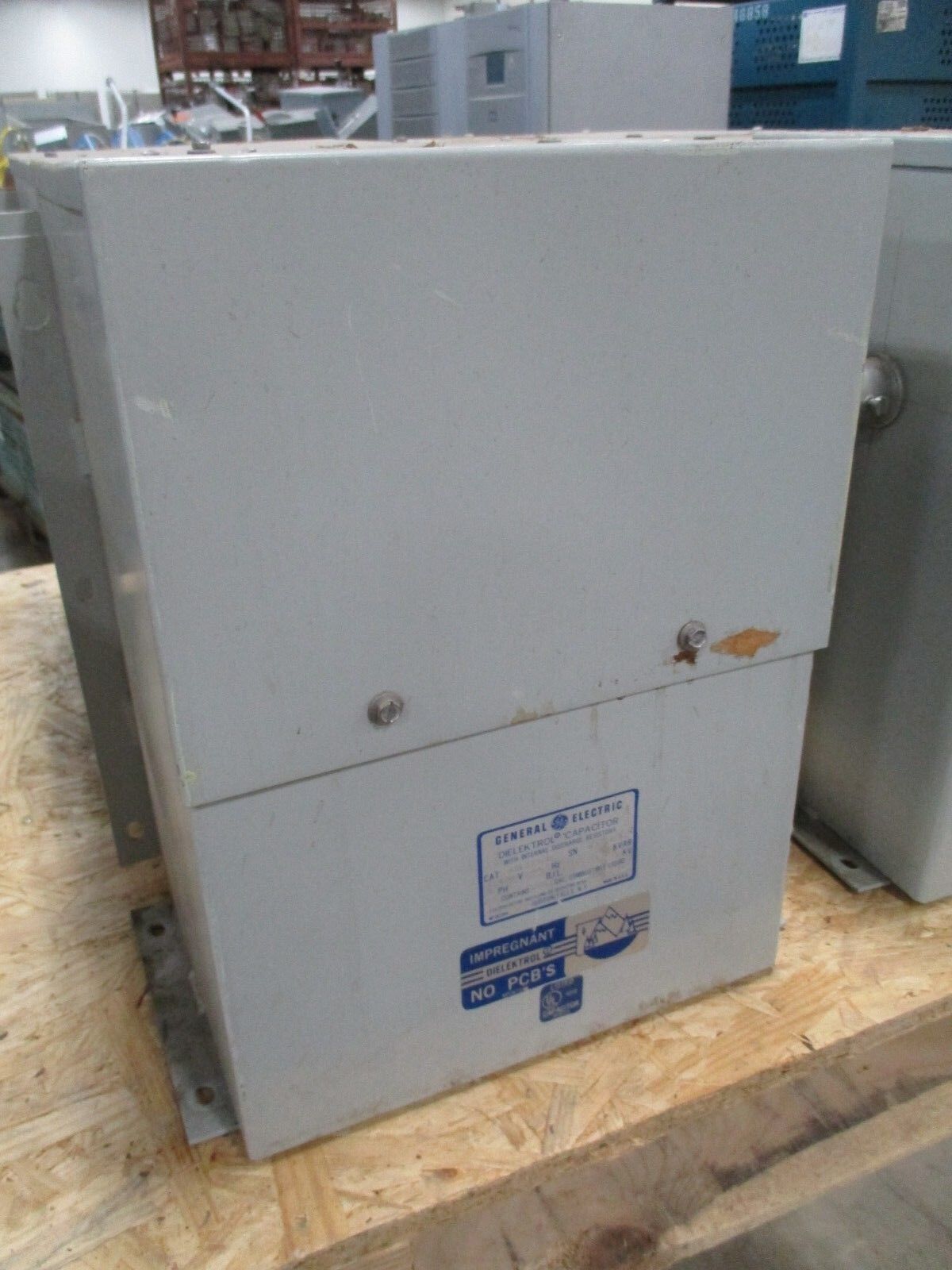 GE Dielektrol Capacitor 65L327SB 20KVAR 480V 60Hz 3Ph Used