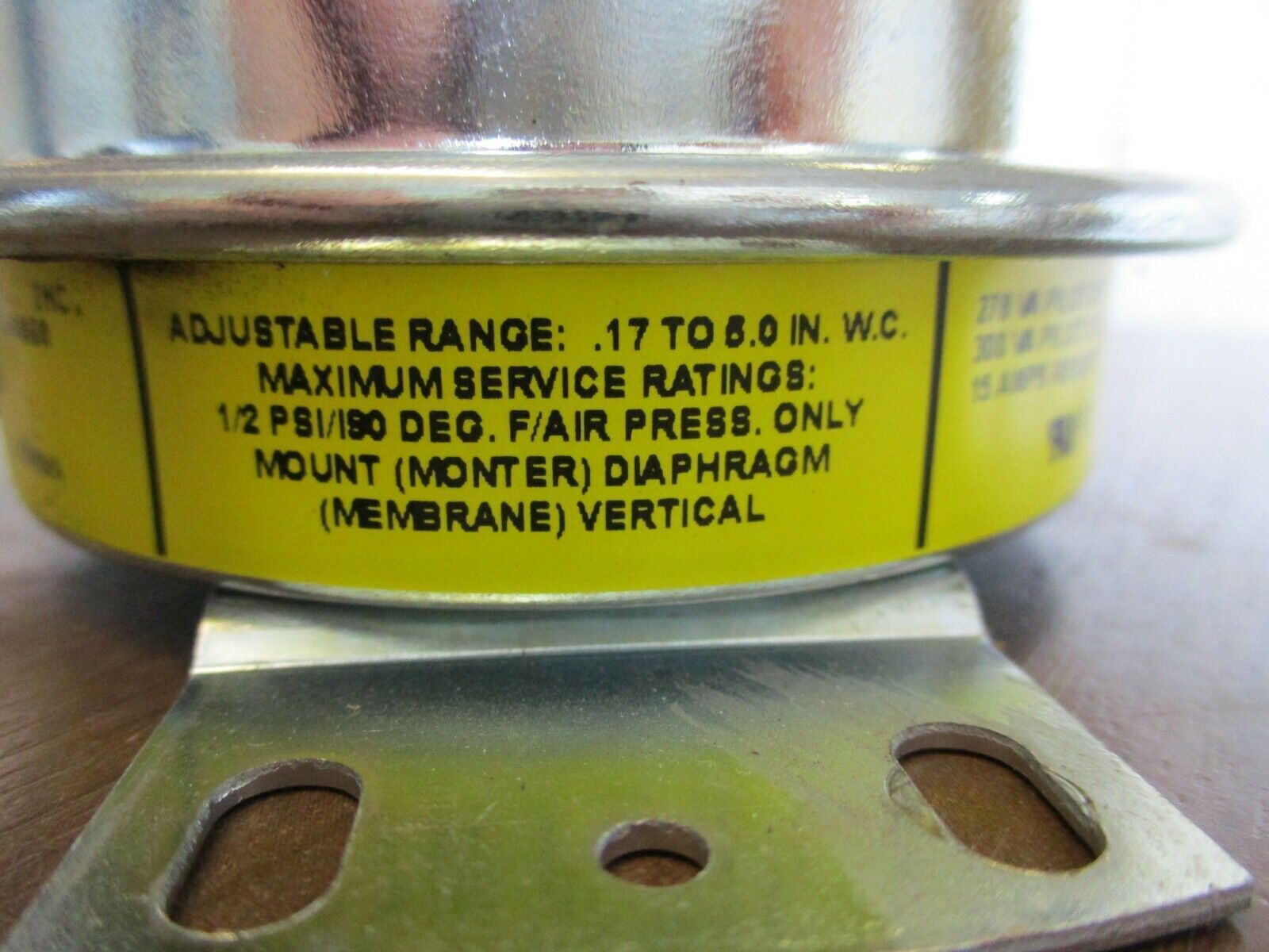 Tridelta Pressure Switch AP4094 1/2PSI Used
