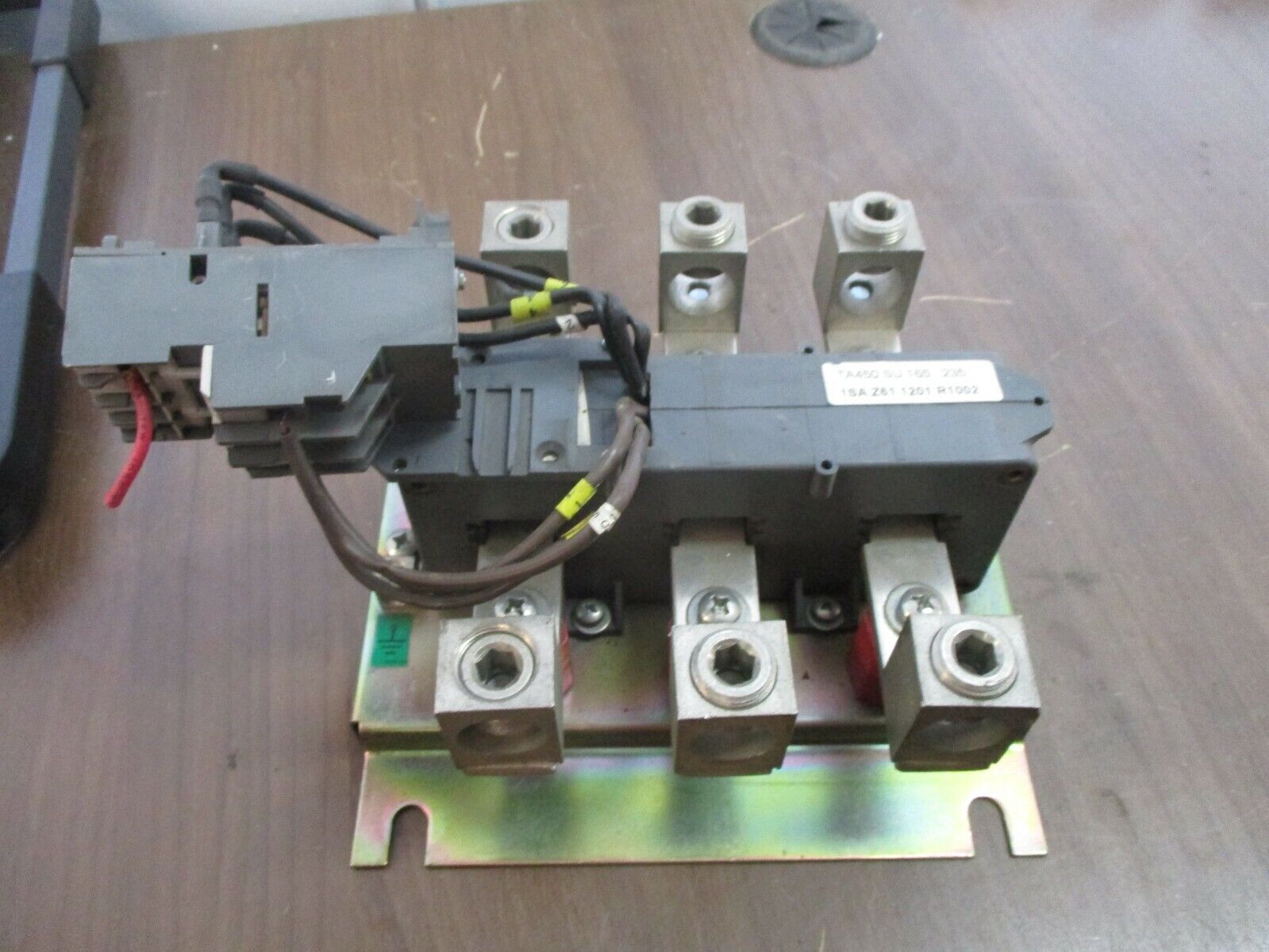 ABB Overload Relay TA450SU235-B Trip: 1-7A *Broken Overload Mount* Used