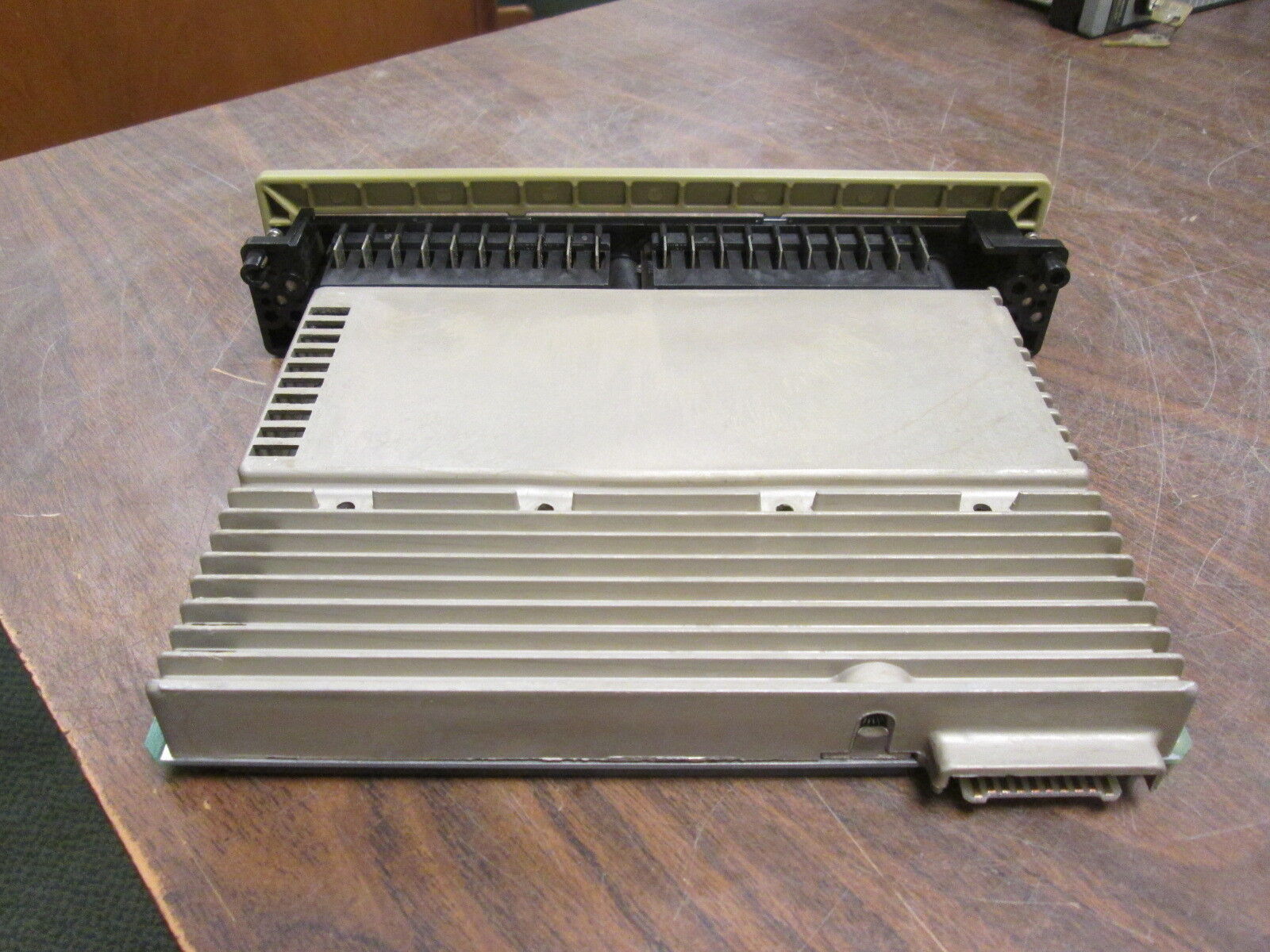 Gould 16PT Output Module AS-B805-016 Rev R 115V Used