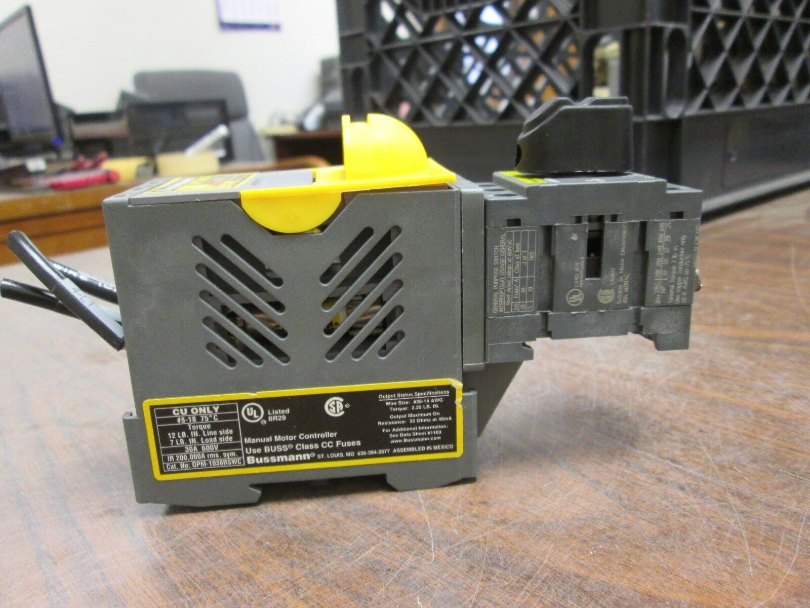 Bussmann Optima Fuse Holder OPM-1038R 30A 600V Used