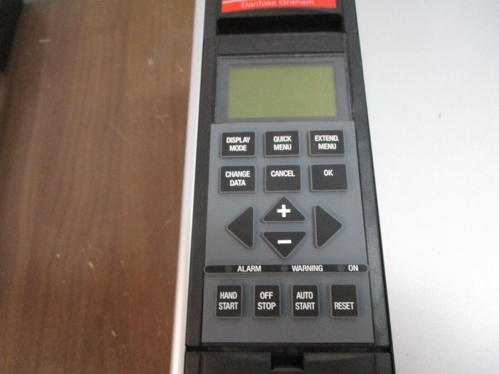 Danfoss VLT 6002 AC Drive 175Z7269 1.5HP 3Ph w/ Keypad Used