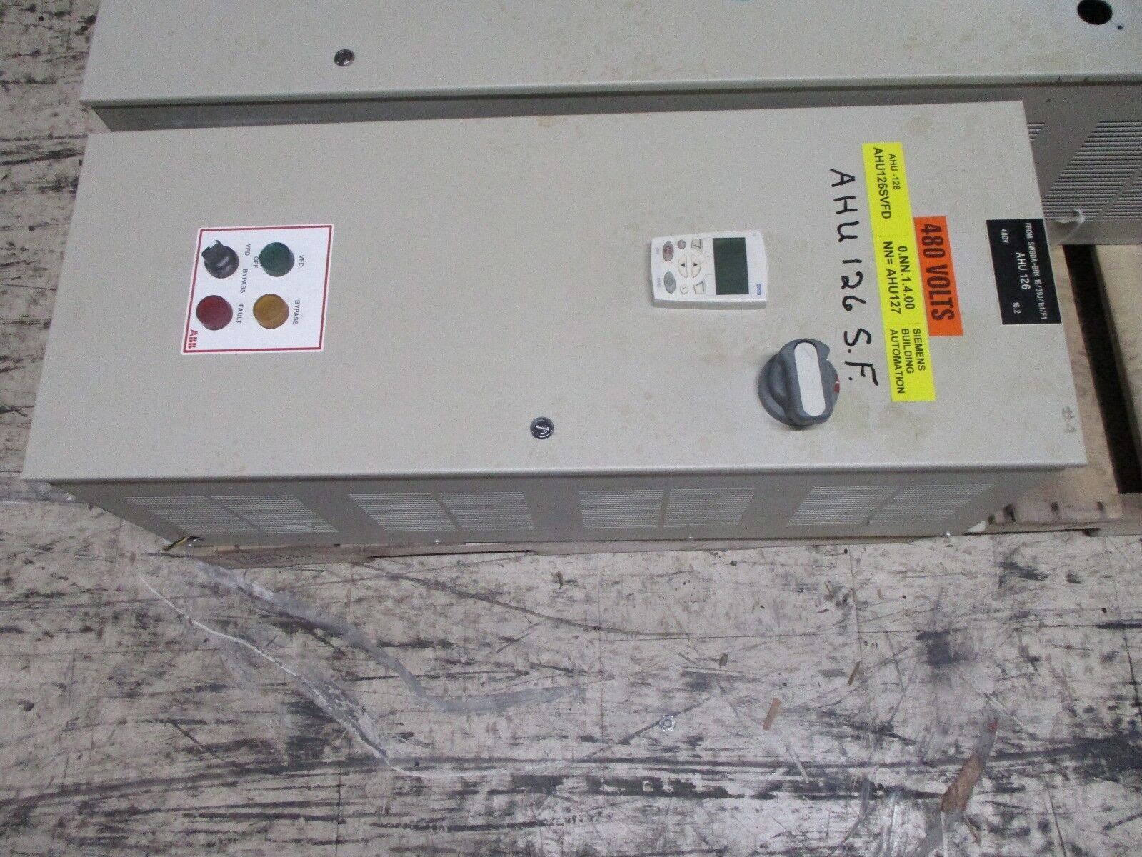 ABB ACH550 AC Drive W/Bypass ACH550-UH-031A-4 20HP 3Ph Used
