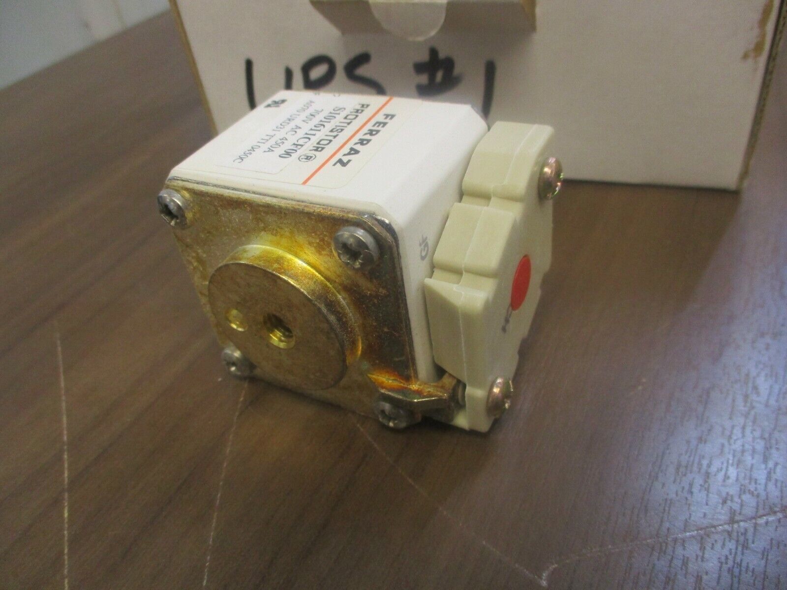Ferraz Protistor Fuse S101611CF00 450A 700V *Box of 3* New Surplus