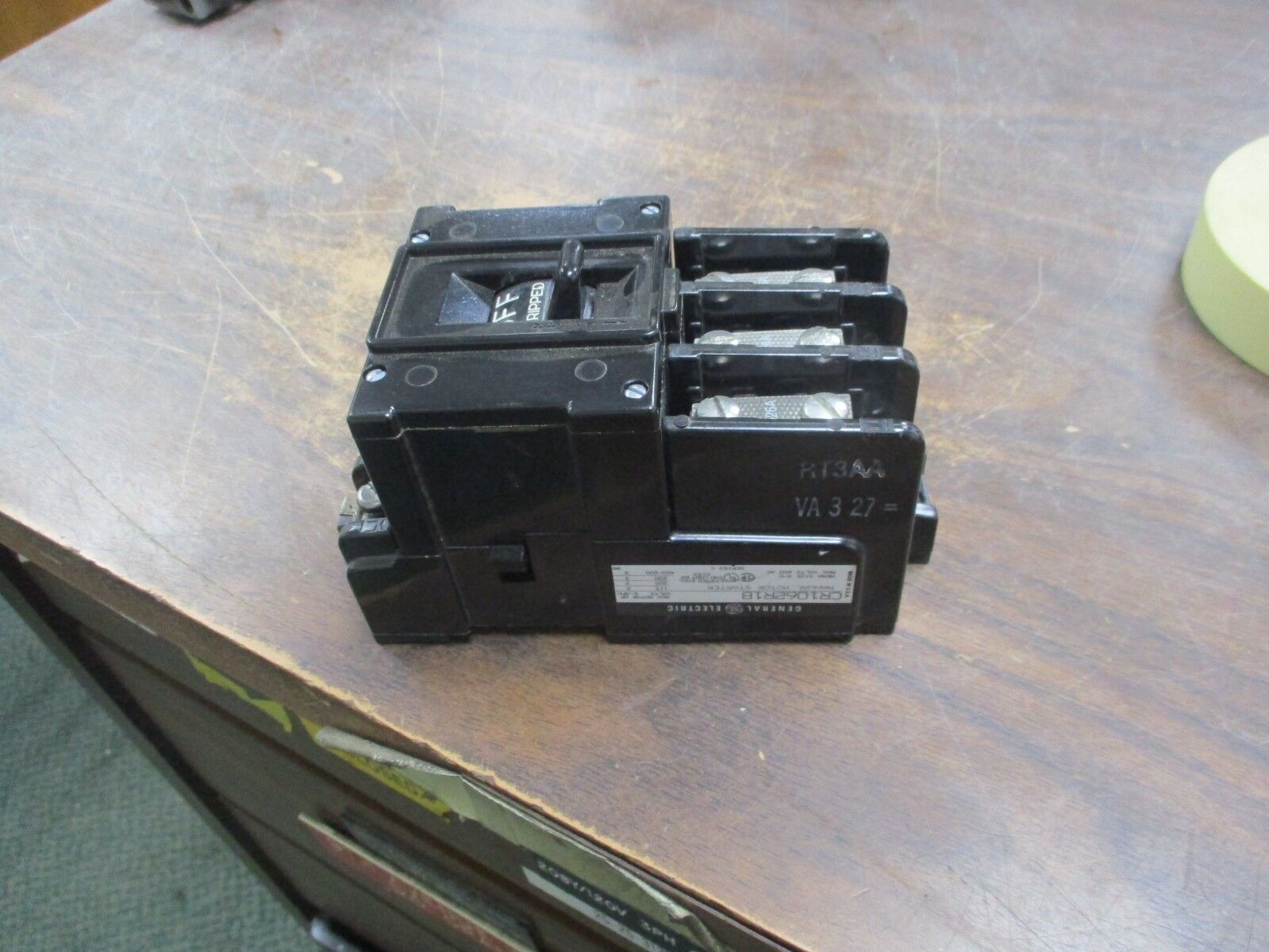 GE Size M-0 Manual Starter CR1062R1B 600V 5HP Used