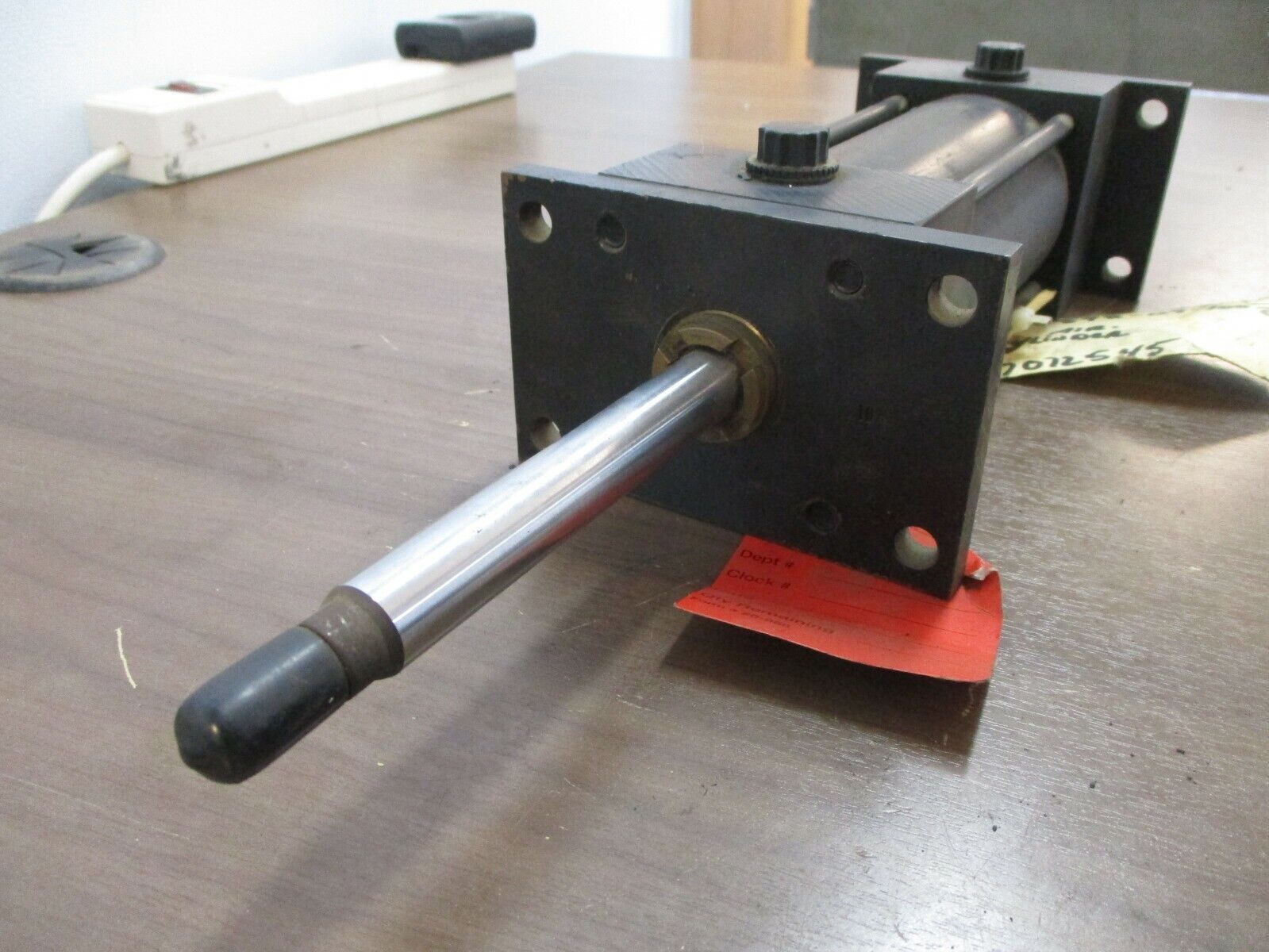 RWC Air Cylinder 889809100 250PSI Used