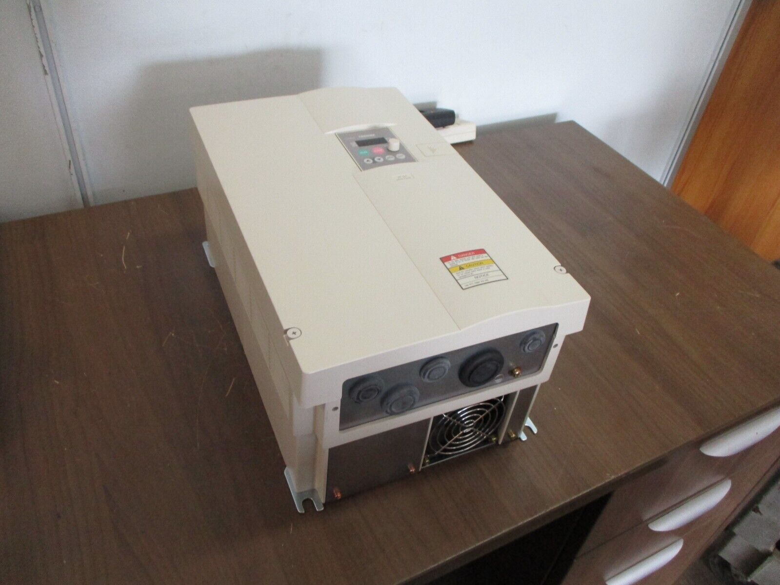 Toshiba AC Drive VFS7-4110UPLH 15HP 3Ph New Surplus