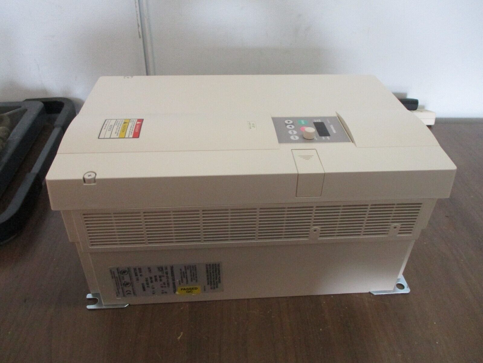 Toshiba AC Drive VFS7-4110UPLH 15HP 3Ph New Surplus