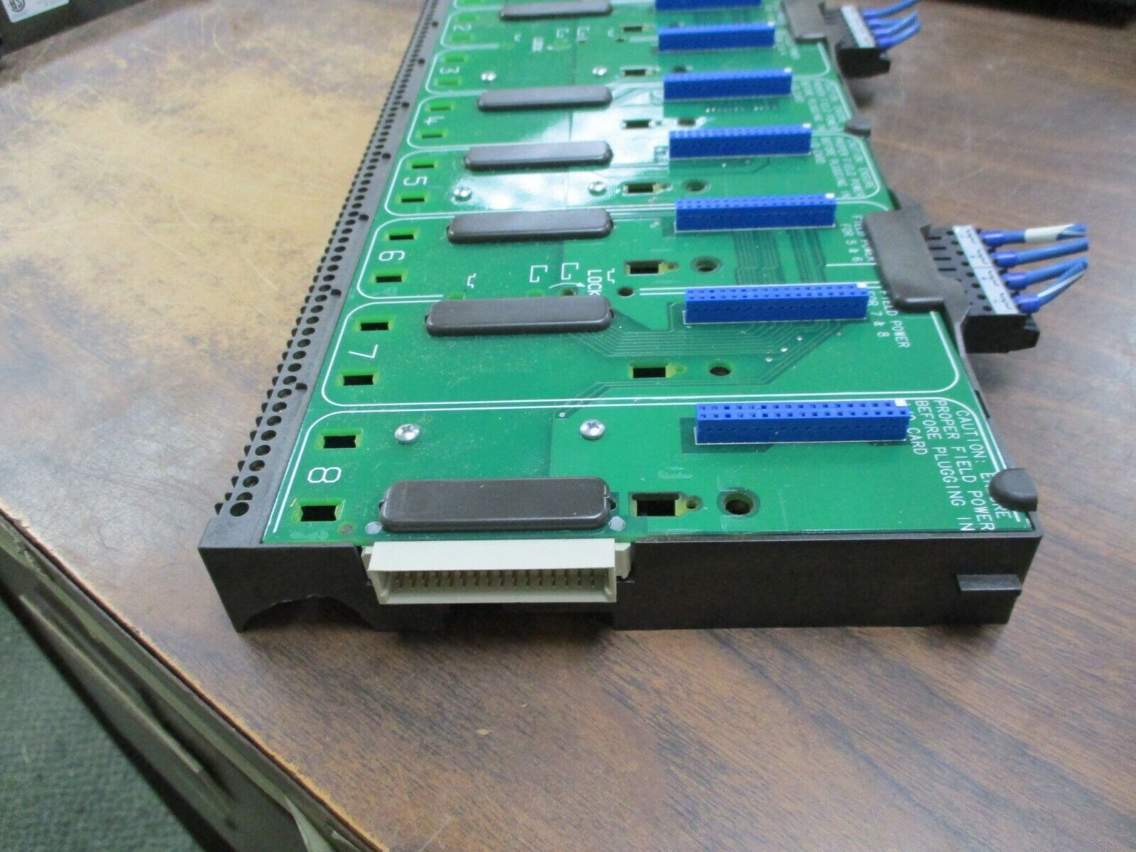 Emerson KJ4001X1-BE1 8-Wide Carrier 12P0818X072 Rev L Localbus: 12.6VDC, 8A Used