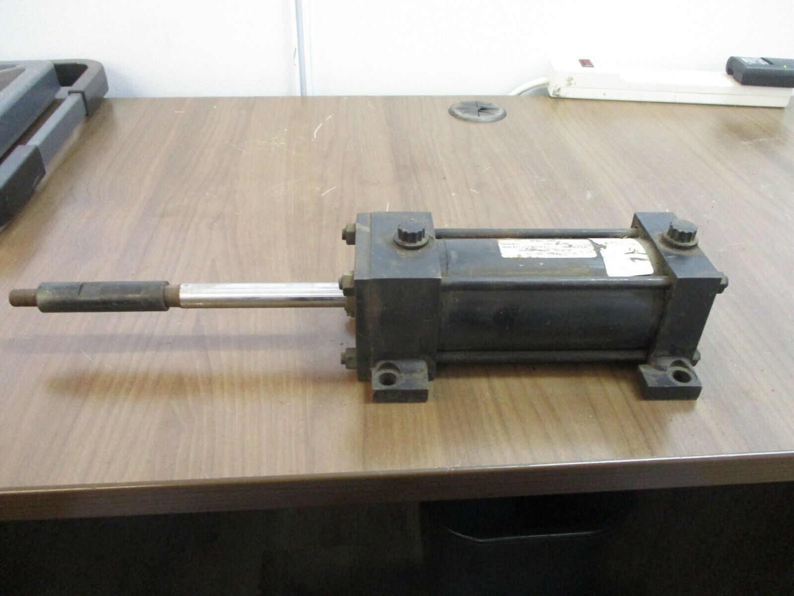 RWC Air Cylinder 8895-10-104 250PSI Used