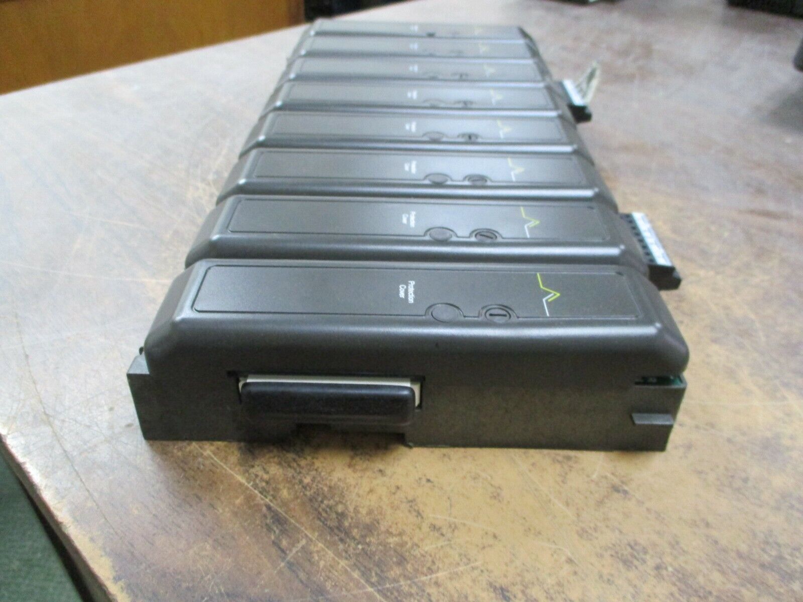 Emerson KJ4001X1-BE1 8-Wide Carrier 12P0818X072 Rev L Localbus:12.6VDC, 8A Used