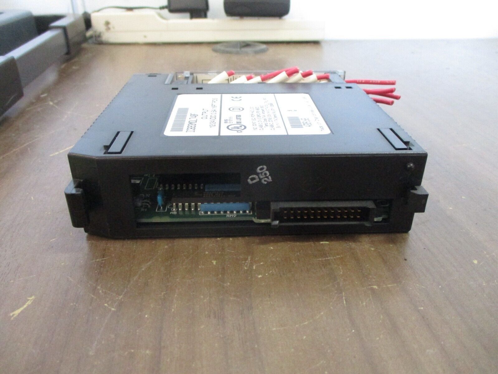 GE Fanuc Output Module IC693MDL740F 12/24VDC 0.5A 16PT. POS Used