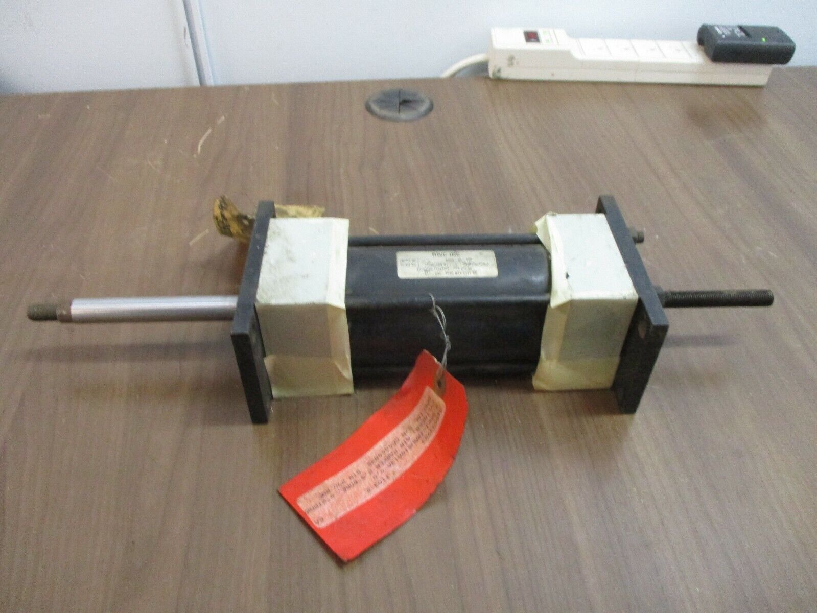 RWC Air Cylinder 8898-09-100 250PSI Used