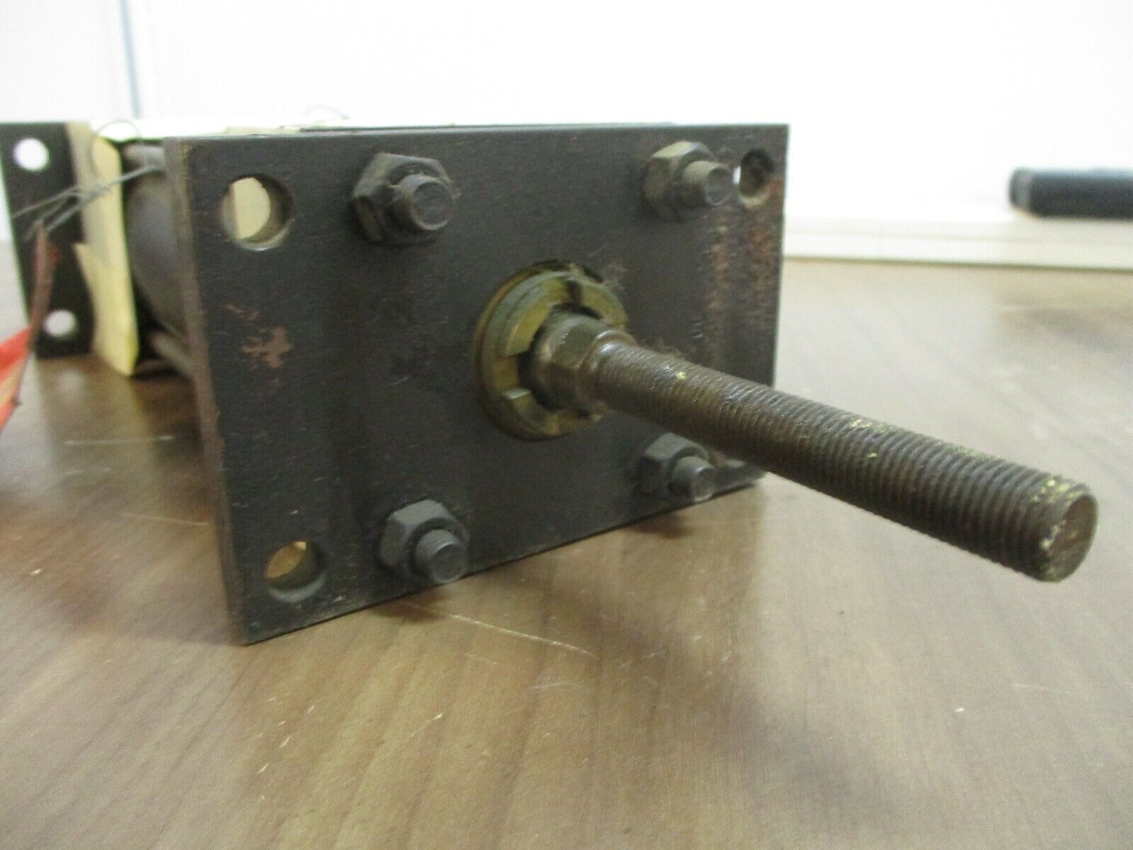 RWC Air Cylinder 8898-09-100 250PSI Used