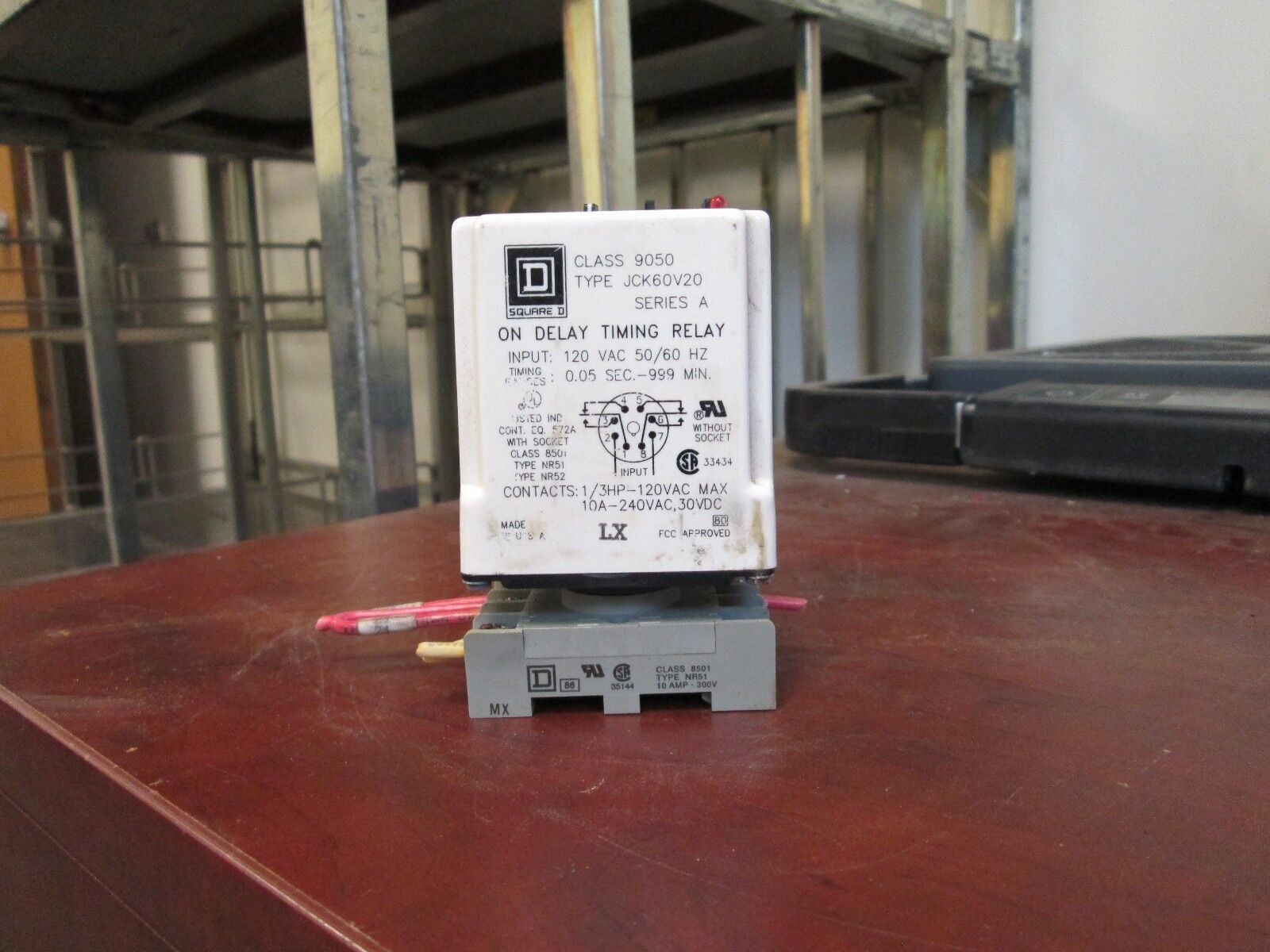 Square D Timing Relay 9050 JCK60V20 Input: 120V AC .05sec-999min Used