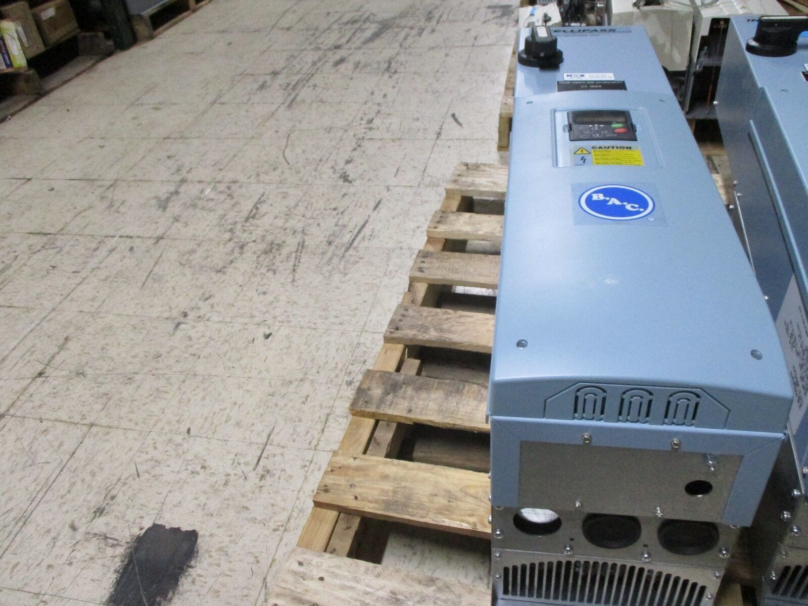 Eaton SUX9000 AC Drive W/ Intellipass SUX040A1-4A1N1 40HP 3Ph Used