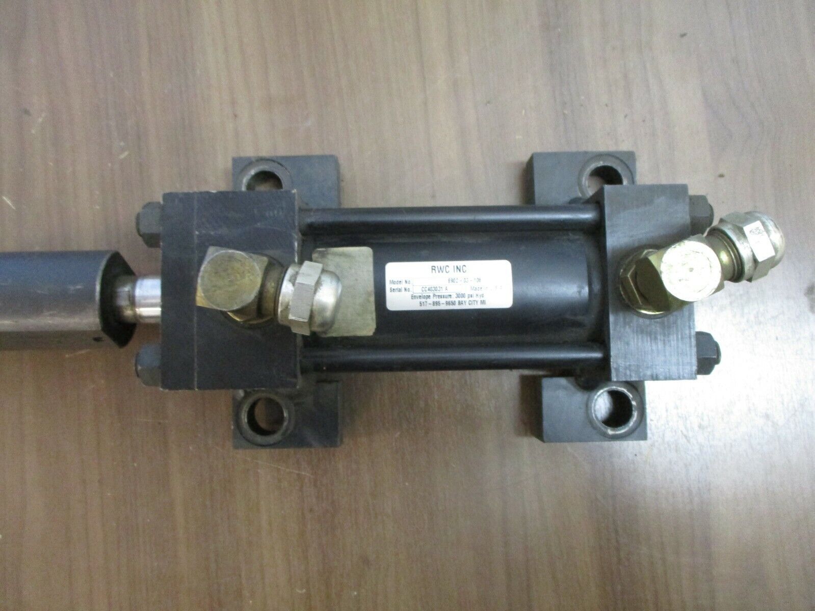 RWC Hydraulic Cylinder 8902-03-106 3000PSI Used