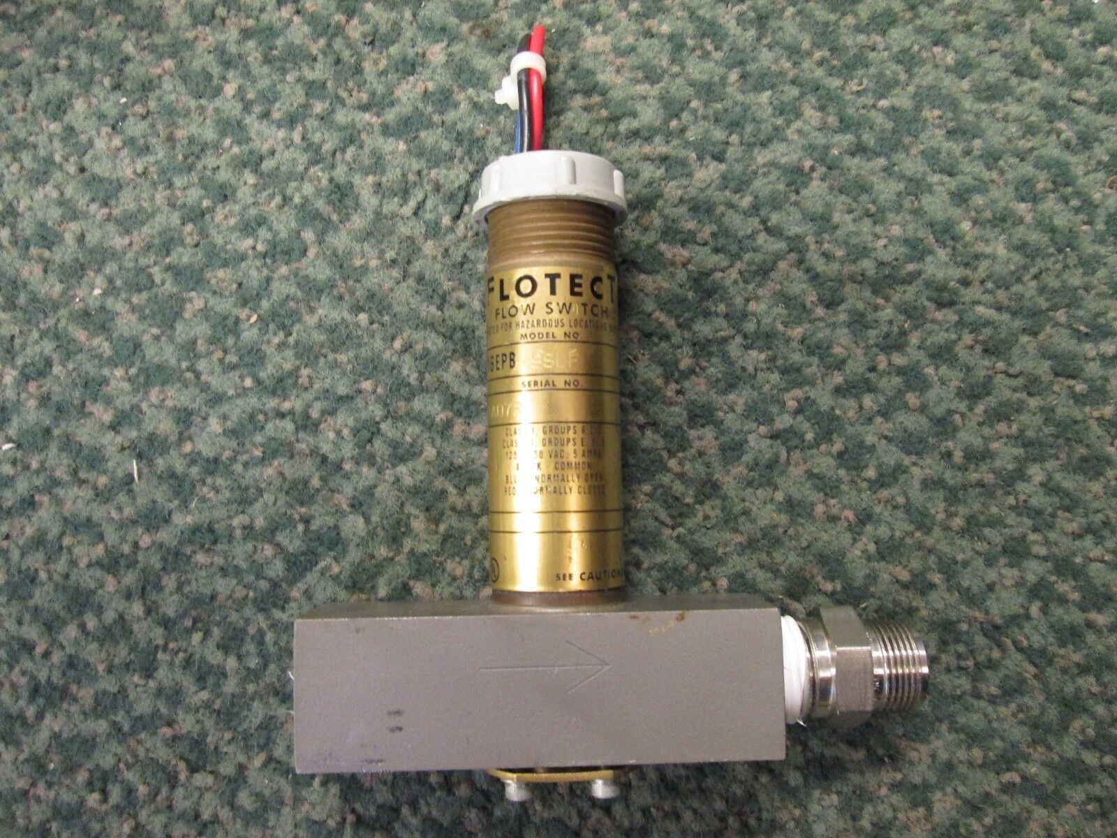 Flotect Flow Switch V6EPB SSLF 5A 125/250VAC Used