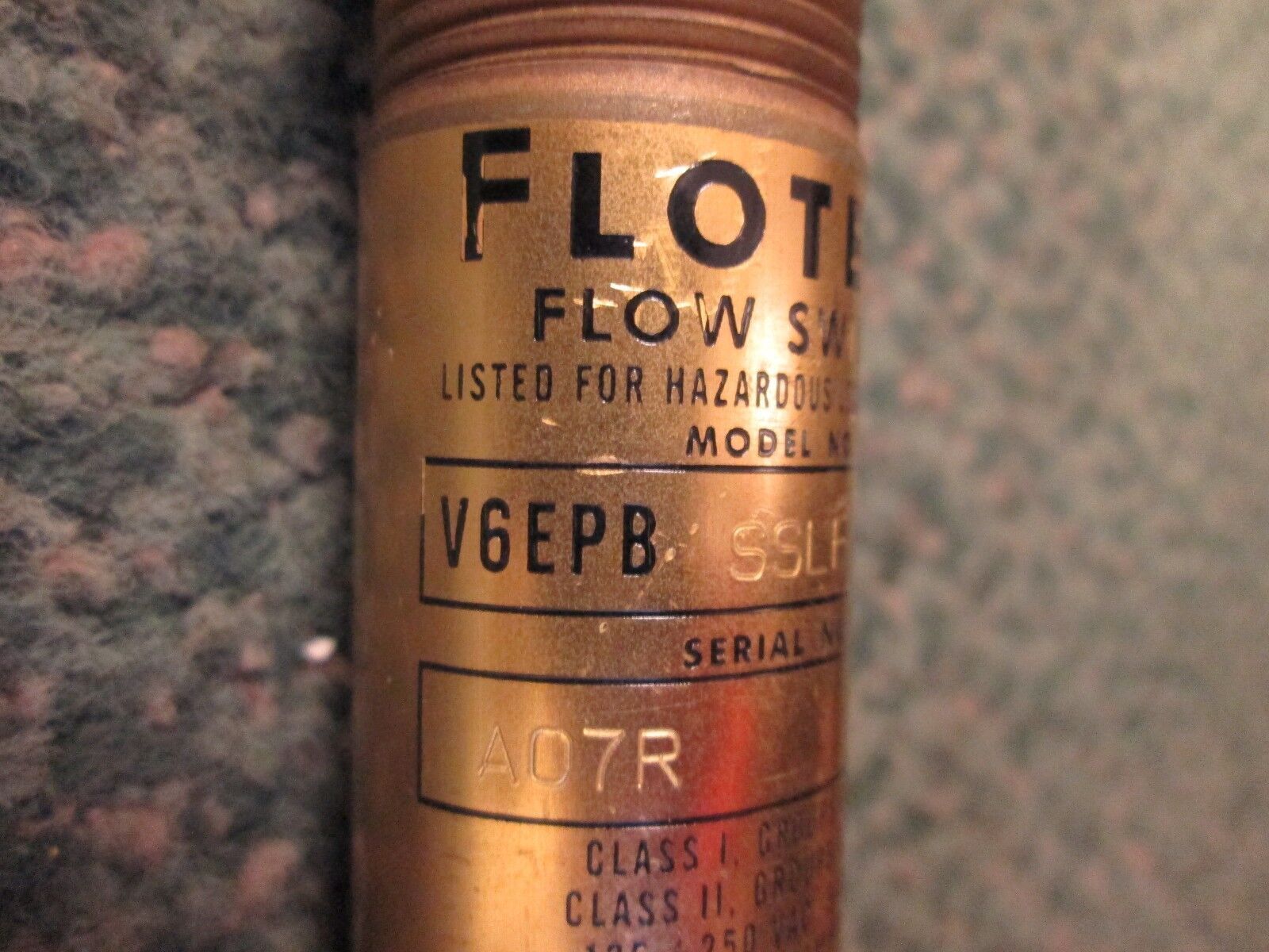 Flotect Flow Switch V6EPB SSLF 5A 125/250VAC Used