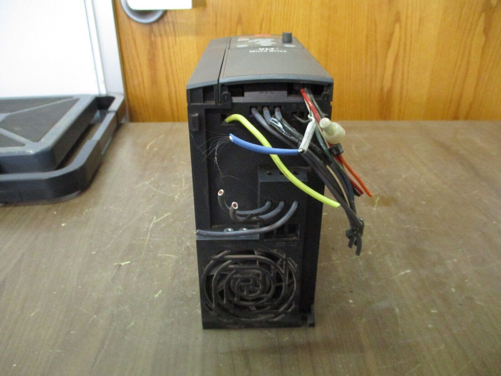 Danfoss VLT AC Drive 132F0014 3HP 3Ph w/ Keypad Used